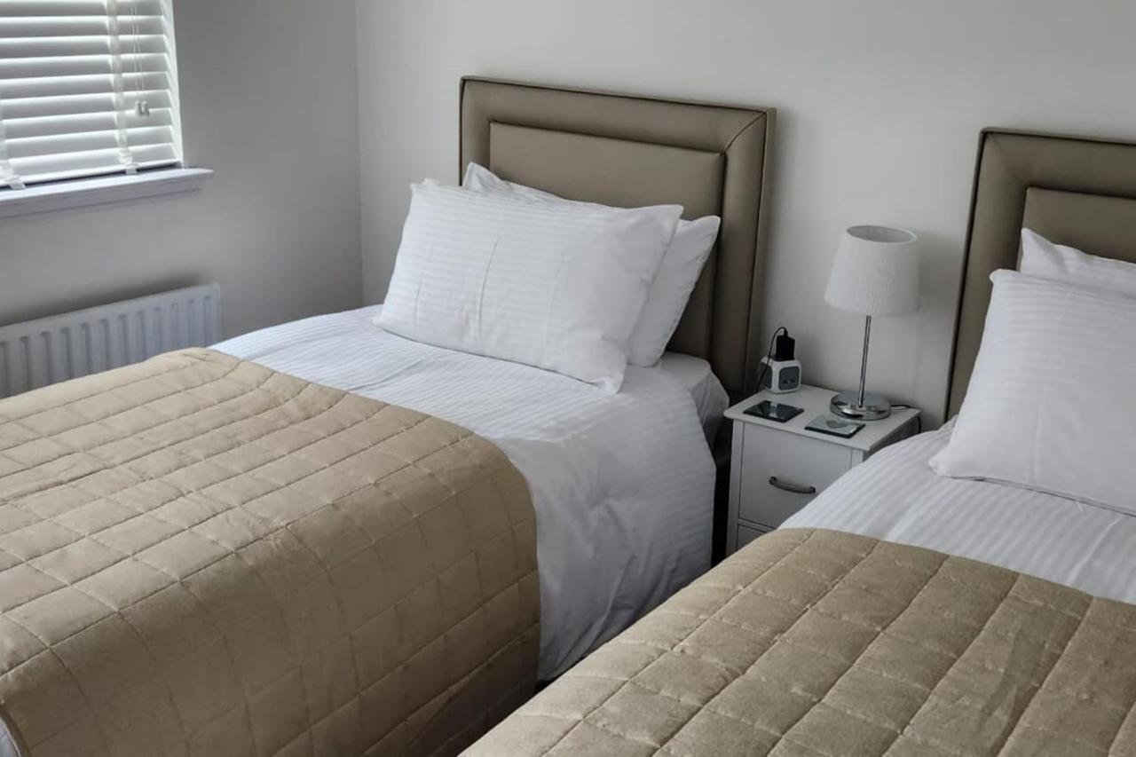 10 Ladyknowe Court Apartman Moffat Kültér fotó